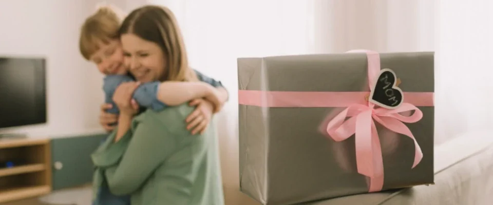 Mothers day with mother and daughter in living room